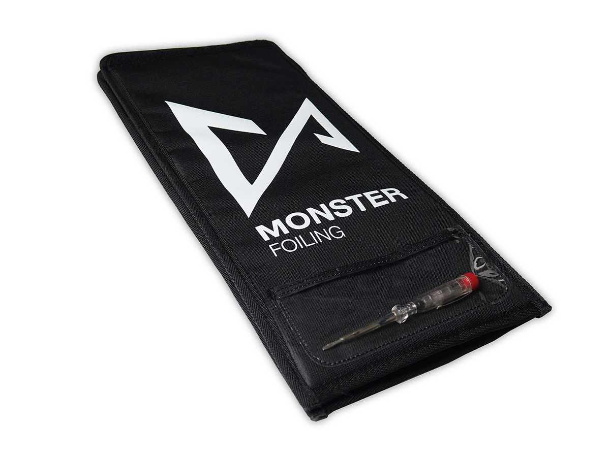 Adjustable mast cover