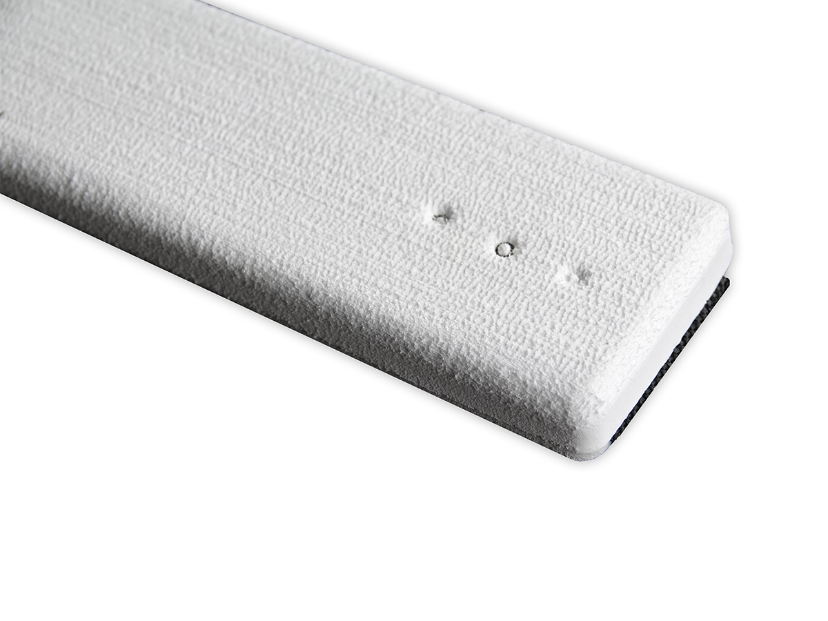 Footstrap foiling